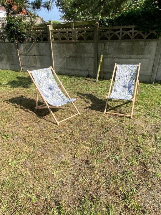 Le Presbytere Des Baraques A Bleriot-Plage - Apt 3 Sangatte Exteriör bild