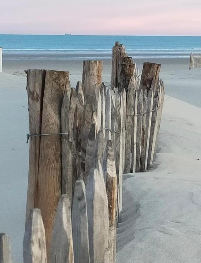 Le Presbytere Des Baraques A Bleriot-Plage - Apt 3 Sangatte Exteriör bild