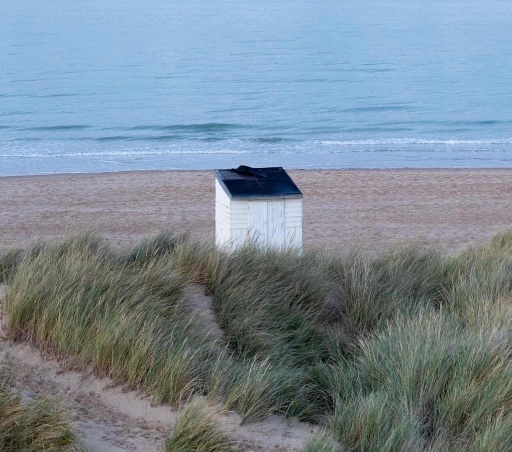 Le Presbytere Des Baraques A Bleriot-Plage - Apt 3 Sangatte Exteriör bild